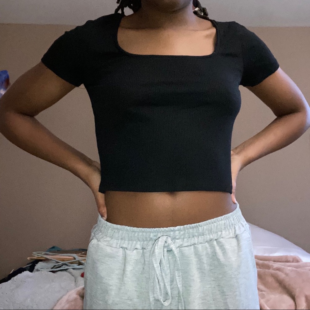 Square neck crop top